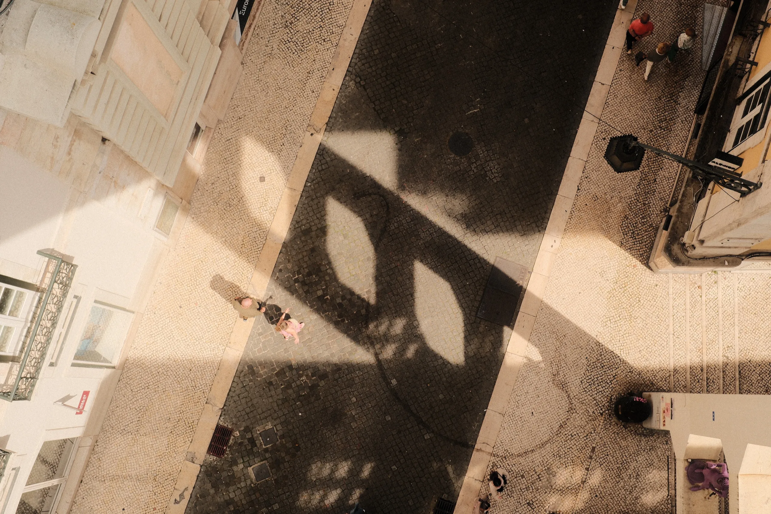 Street Photography in Lisbon - detail from the blog article
