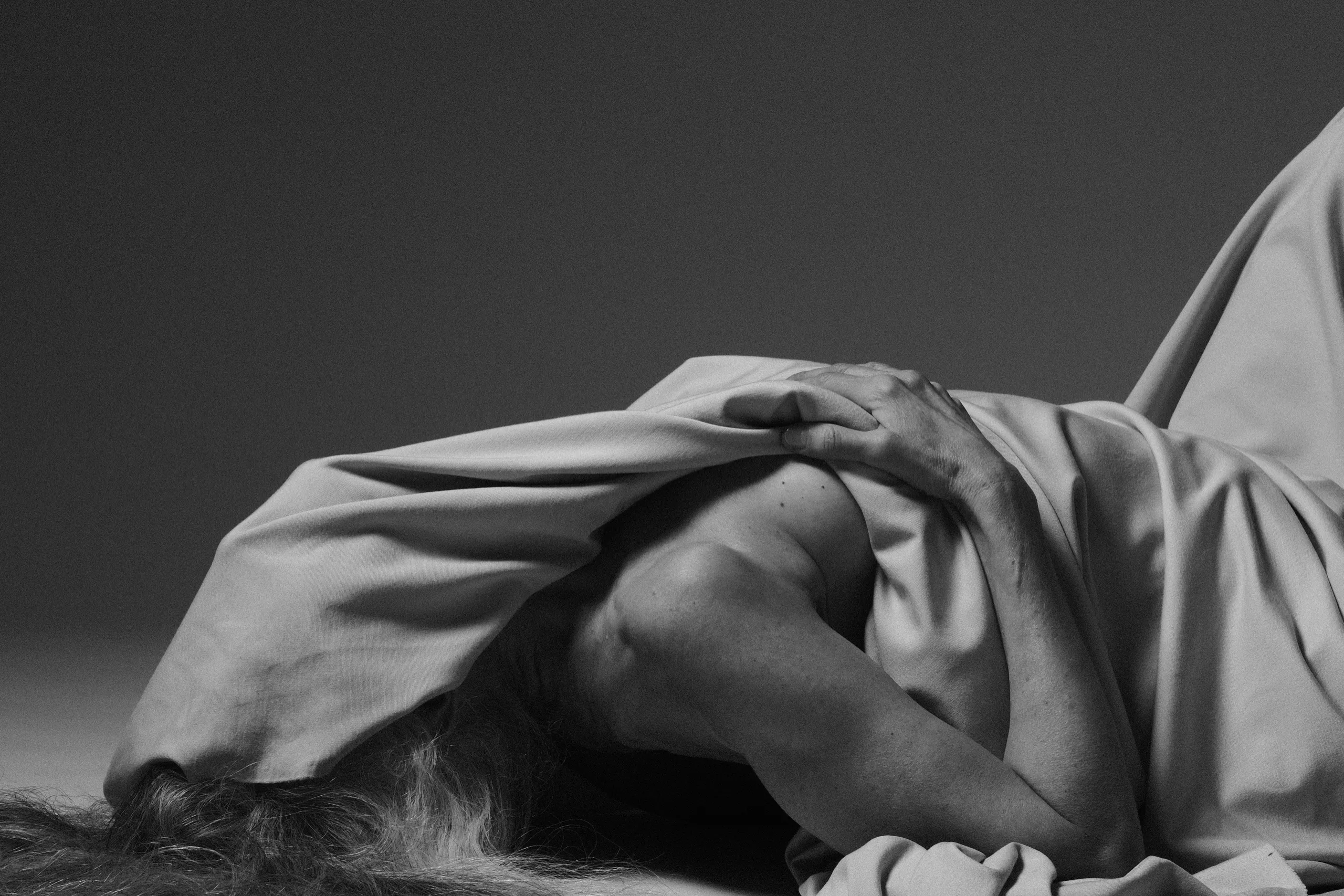 Veiled - a project about body positivity - detail from the blog article