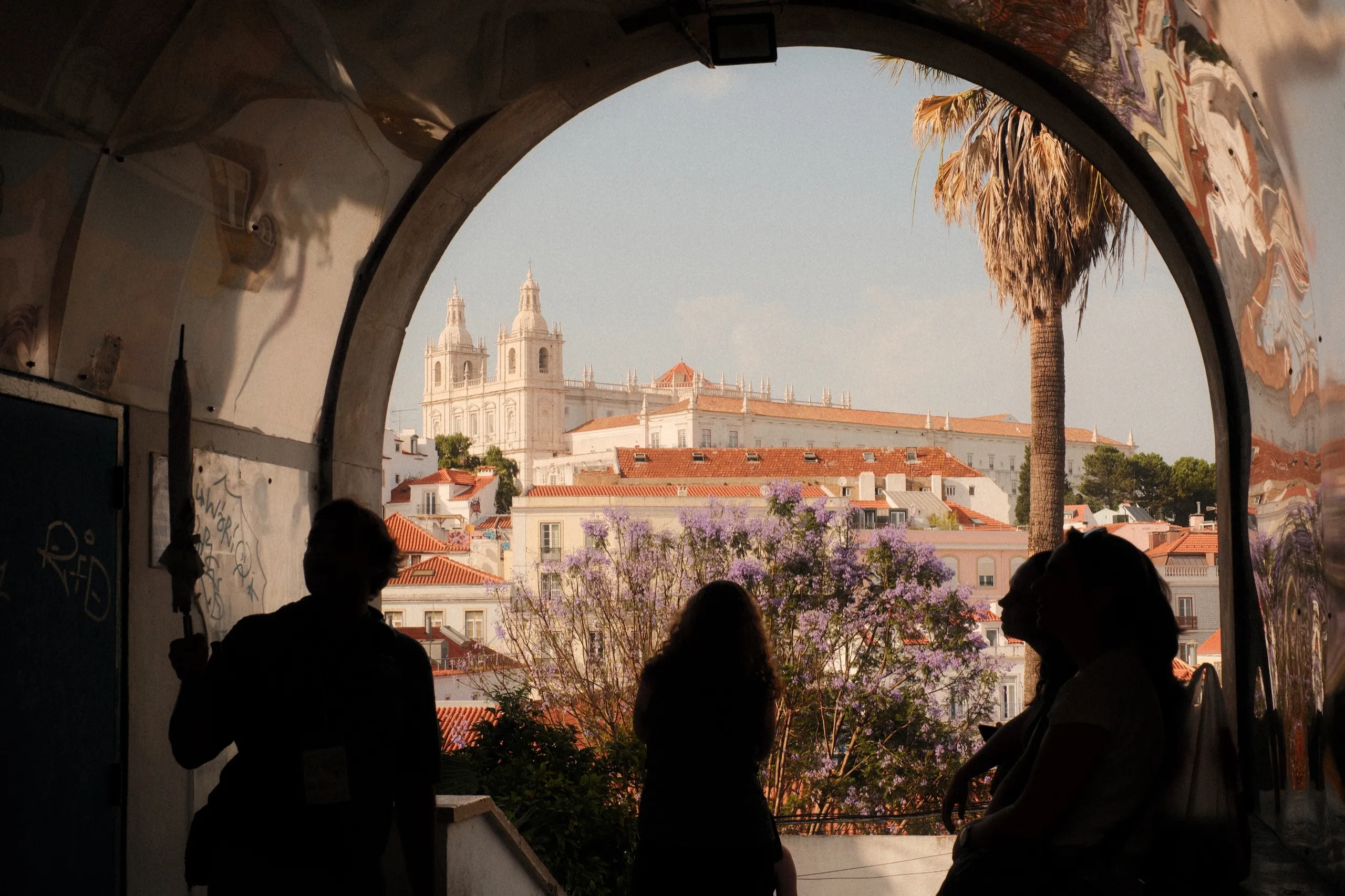 Street Photography in Lisbon - detail from the blog article