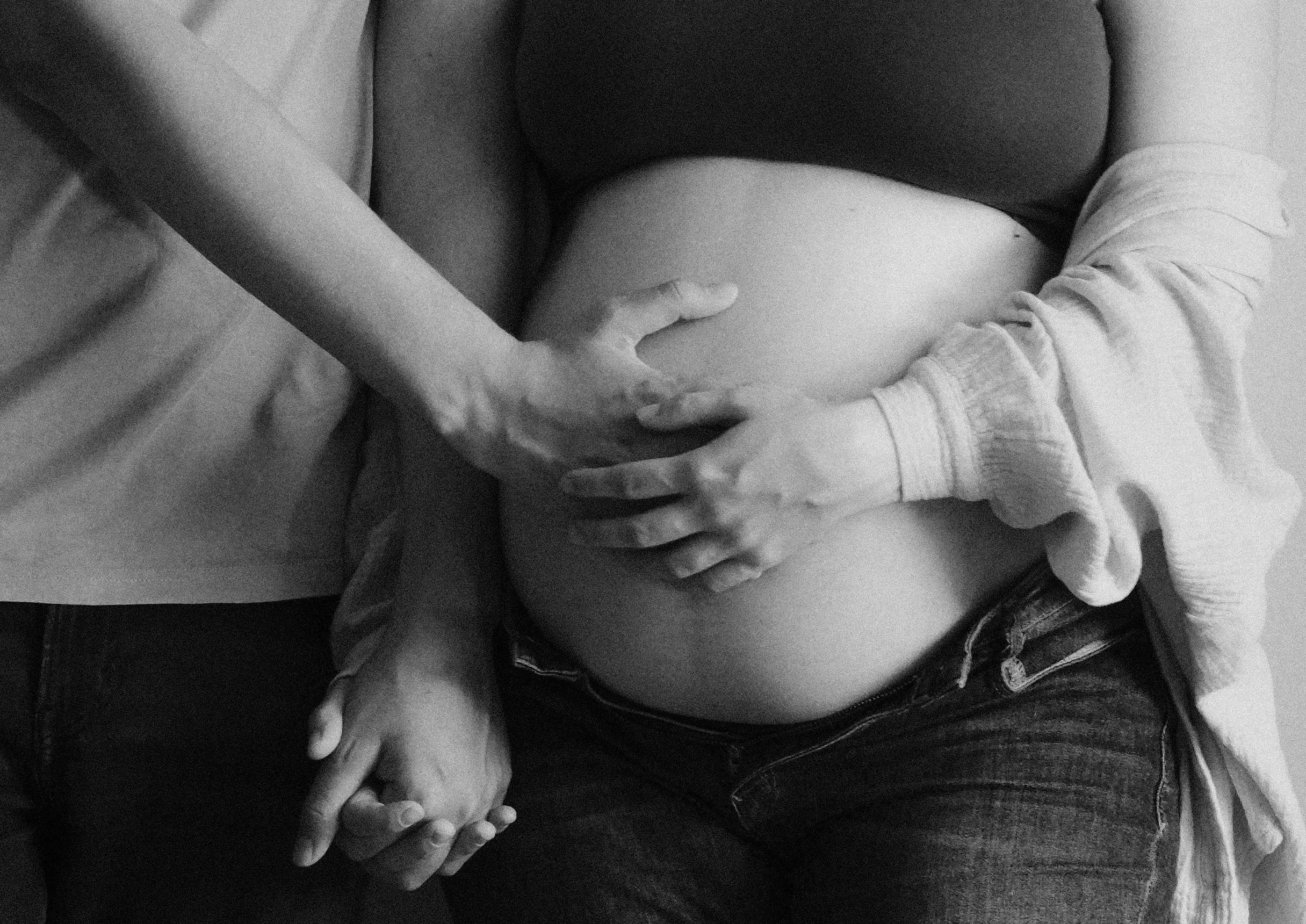 Babybauch-Shooting zuhause & im Park Fotografie von Georg Kropik