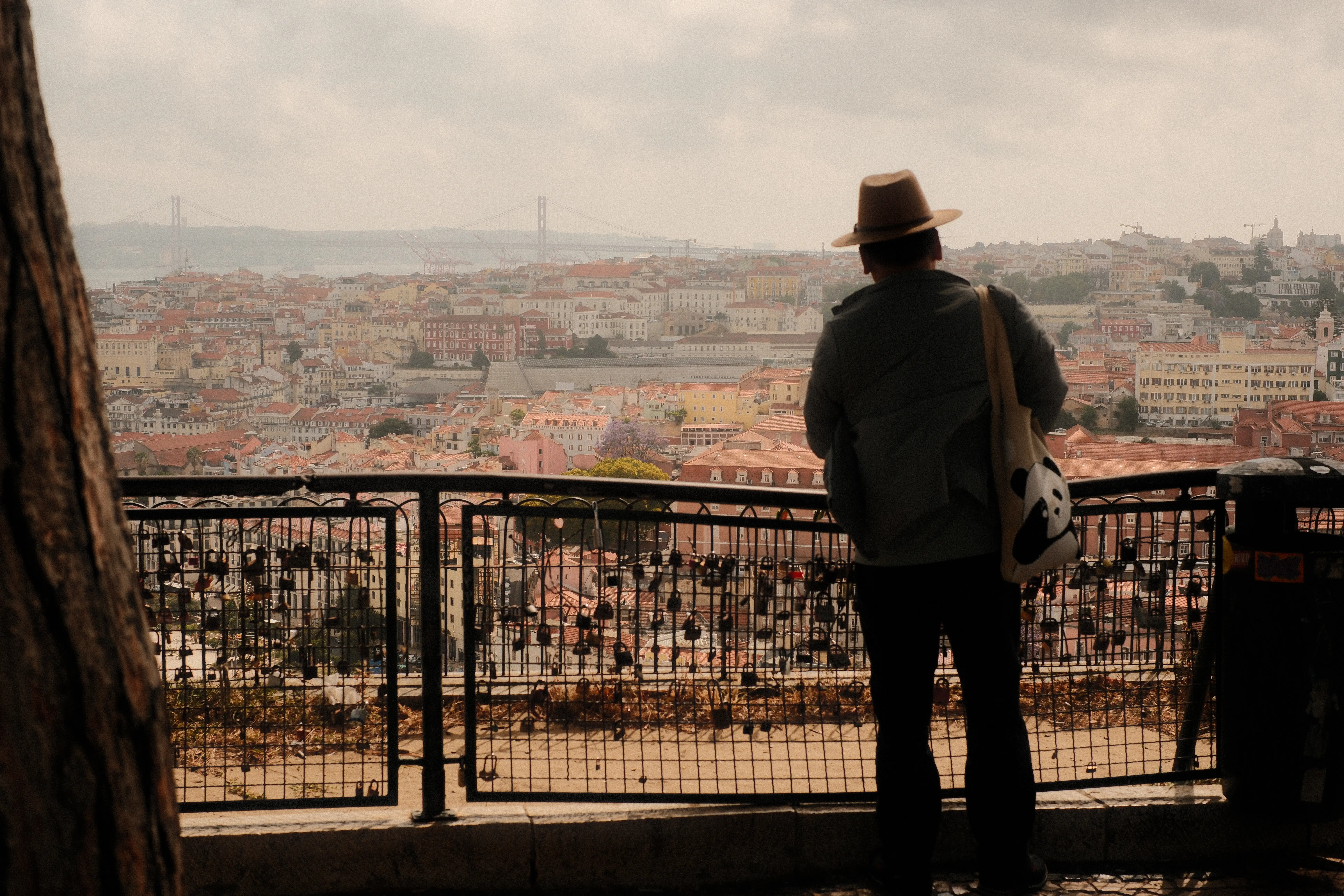 Street Photography in Lissabon Fotografie von Georg Kropik
